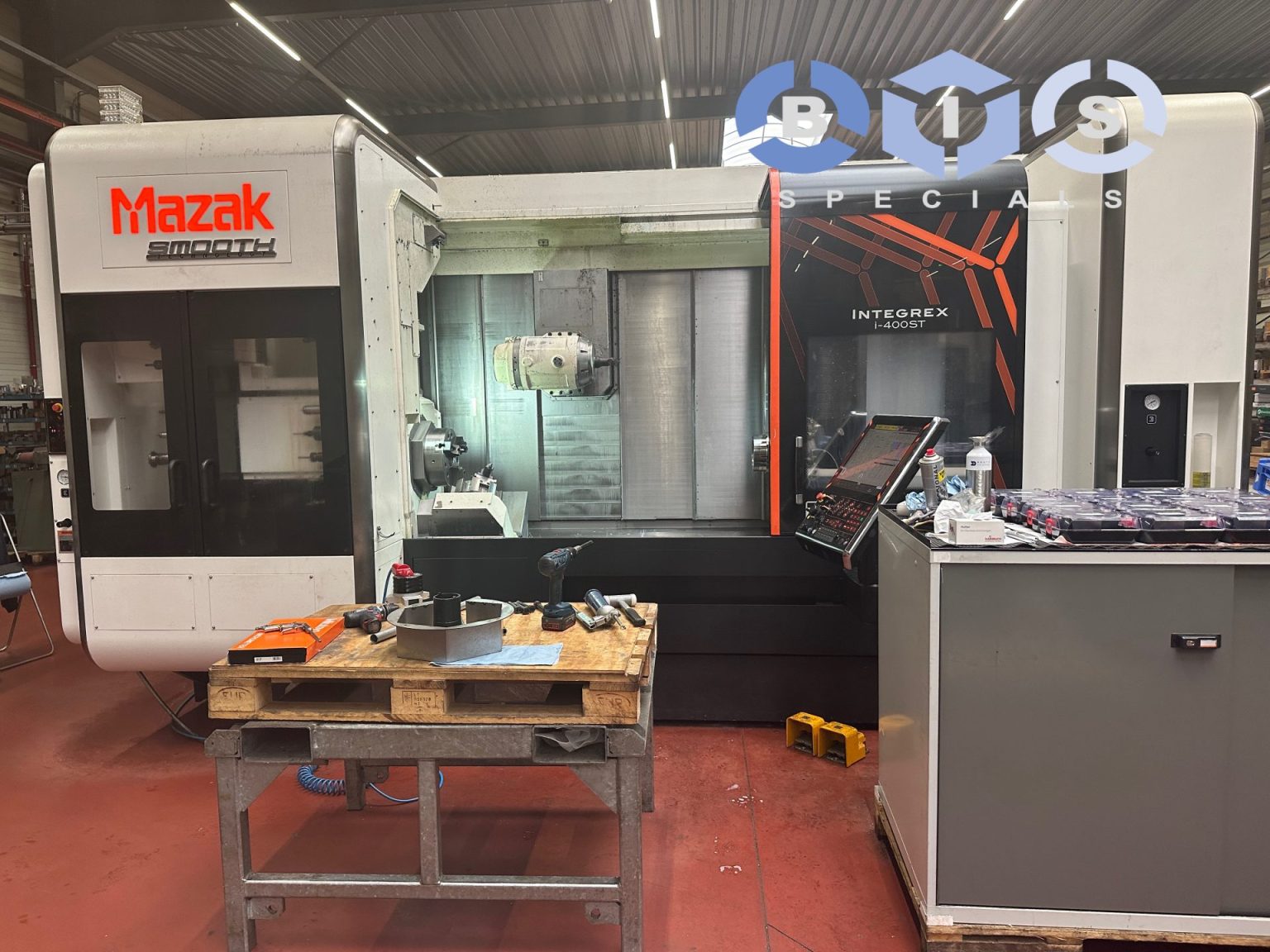 MAZAK IntegreX i-400 ST met HAINBUCH TOPlus 100 Axfix op de tegenspil ...